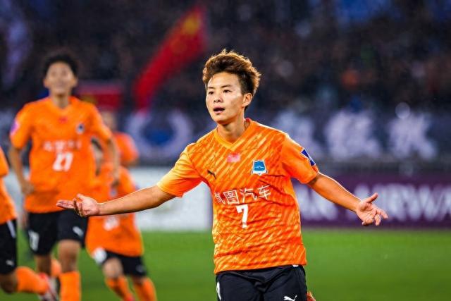 亞冠決戰(zhàn)末刻點球定勝！王霜果斷出擊！