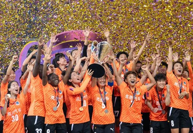 亞冠賽場，武體人奪魁！光彩奪目！