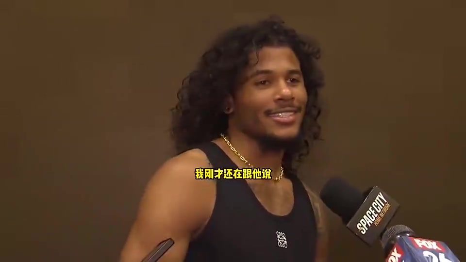 后者留隊杰倫-格林此前談杰夫-格林瘋狂這年紀還有這表現(xiàn)