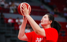 中國女籃大勝51分，7人得分上雙，張子宇首秀亮眼。