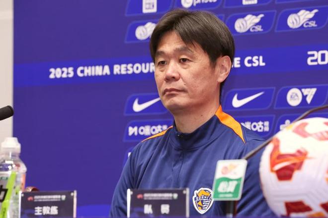 記者：青島海牛或租借兩國(guó)足新星，參與亞洲杯4戰(zhàn)。