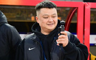 青島足球人口80萬，社區(qū)球隊(duì)眾多，年球賽6000余場(chǎng)。
